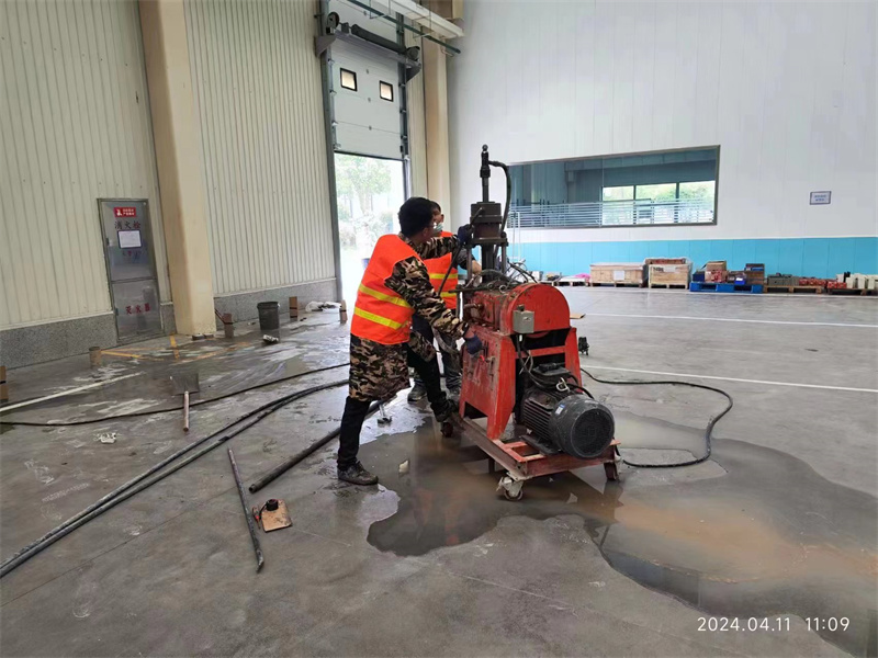 耒阳厂房地面下沉塌陷注浆加固施工